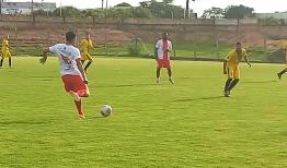 Imagens da Notícia - Jogos das quartas de finais do Campeonato Regional de Futebol de Campo movimentaram o setor esportivo no final de semana em Guarantã do Norte.